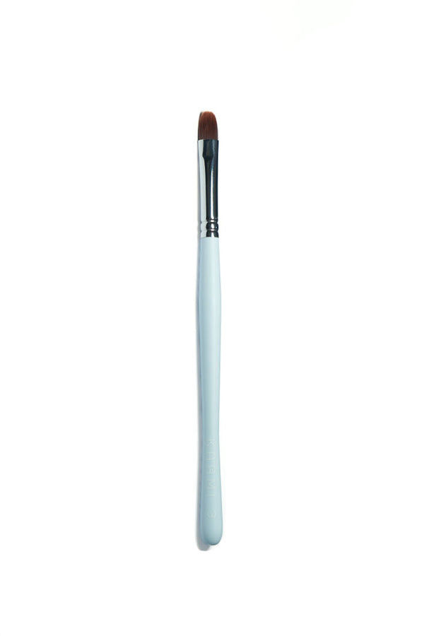 No. 3 Small Cut Crease Brush